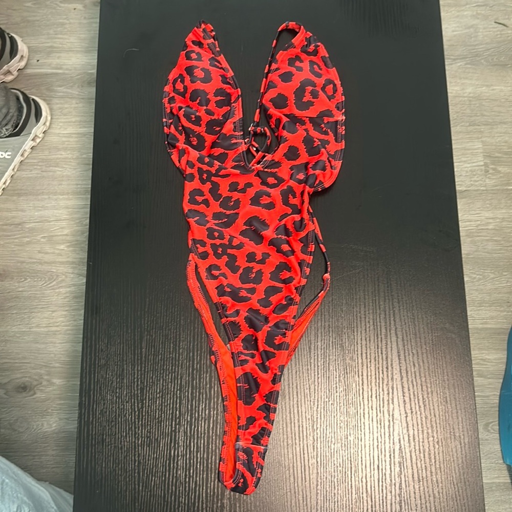 Bathing suit